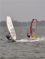 083.jpg (44979 bytes)